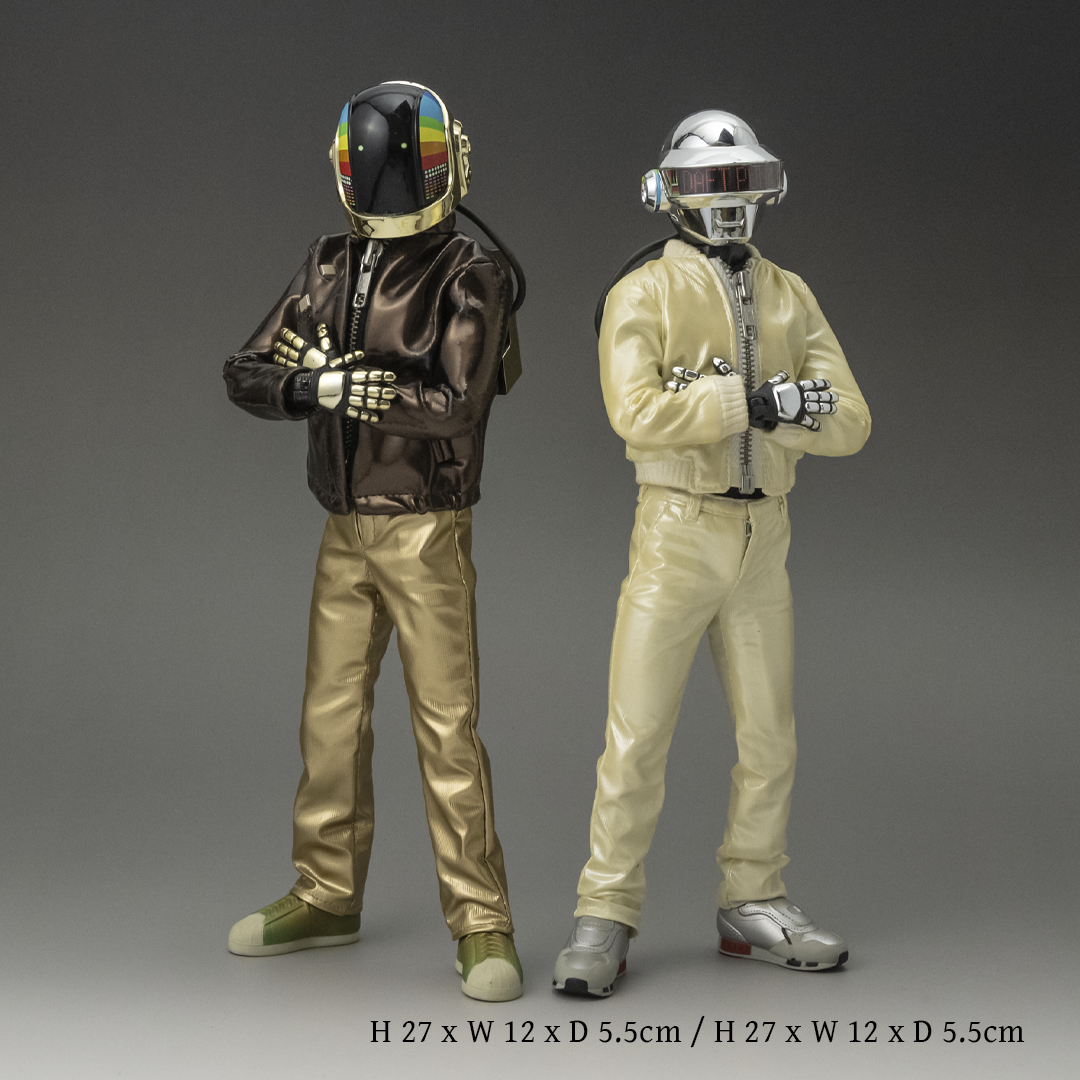 Lot 003　Daft Punk figurine set of 2 figures