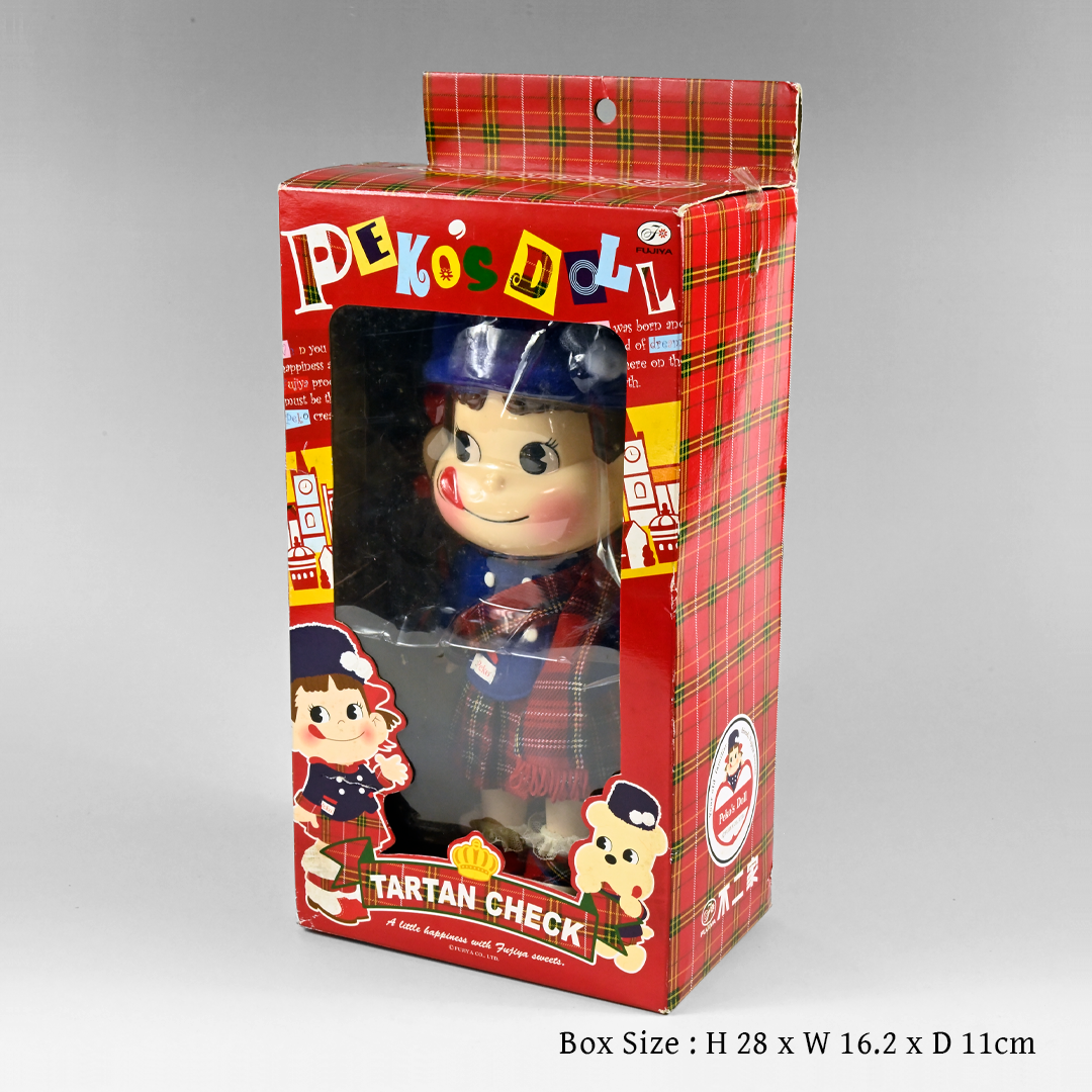 Lot 084　ペコちゃん人形 2008 Peko's Doll TARTAN CHECK